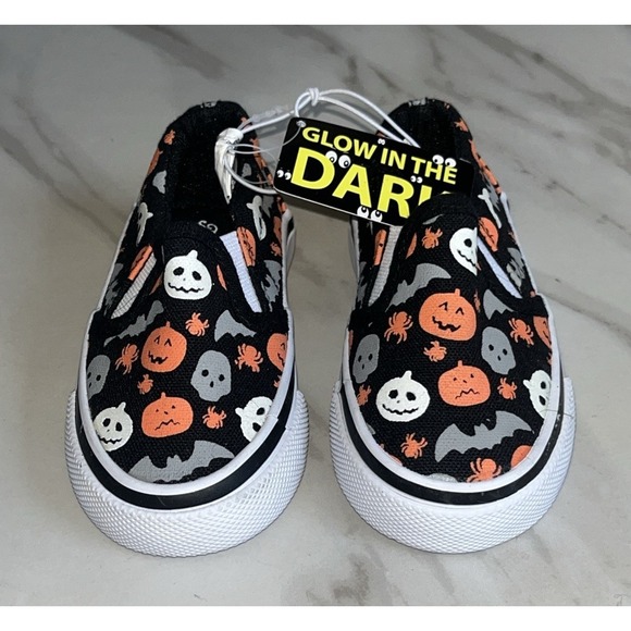 Tommy Bahama Toddler 5 Slip-On Shoes Pumpkins Bats Spooky CUTE Halloween GID‎ - Picture 3 of 10